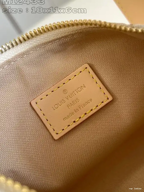 Cheap Vuitton Louis Hills Pochette 0705